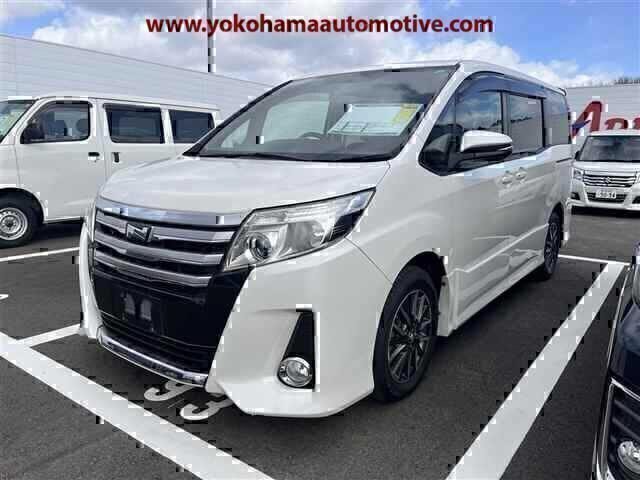 Toyota Noah  '2015
