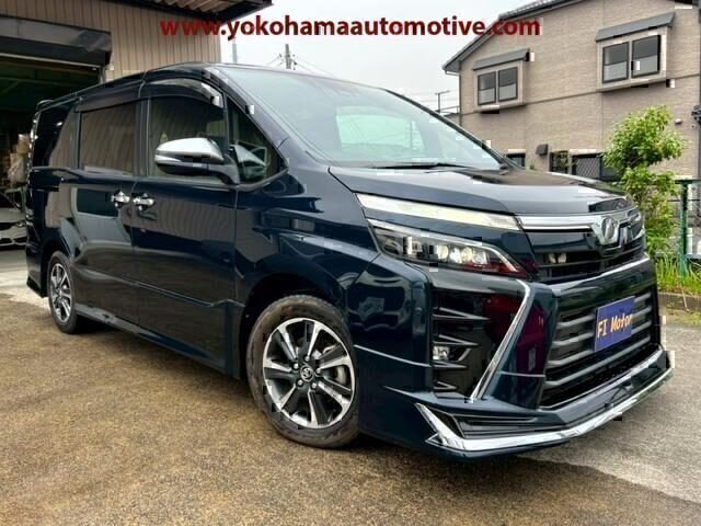 Toyota Voxy  '2017