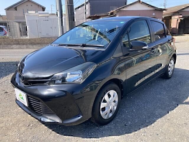 Toyota Vitz  '2016